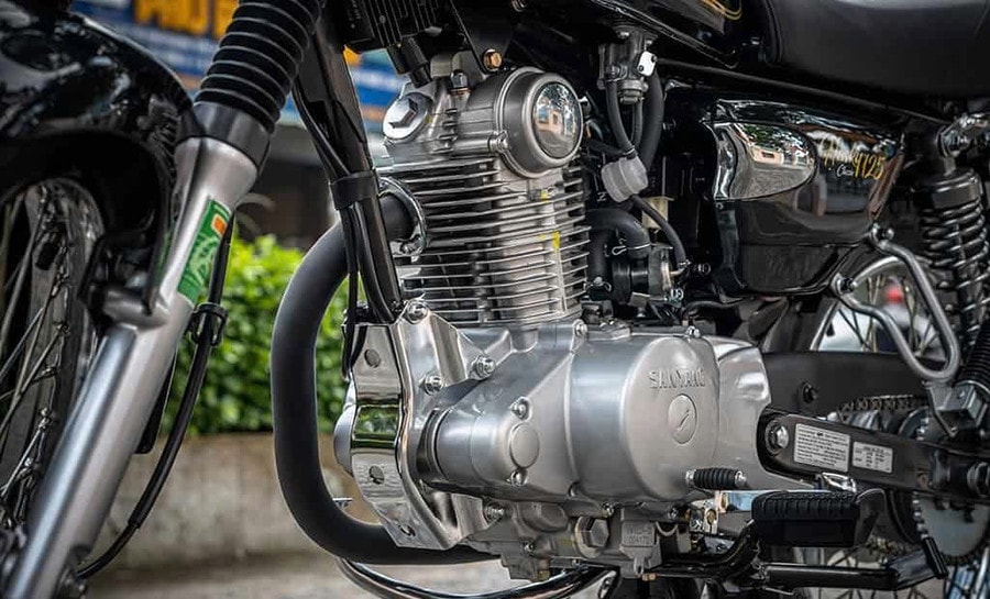 Với động cơ 4 thì, xi-lanh đơn, dung tích 124,6cc, SYM Husky 125 Classic mang lại công suất tối đa lên đến 7,53 mã lực tại 9500 vòng/phút và mô-men xoắn cực đại đạt 9 Nm tại 7500 vòng/phút. Ảnh: S.T z6590794007259-916ded2c482b761da633318d29a50ef1.jpg