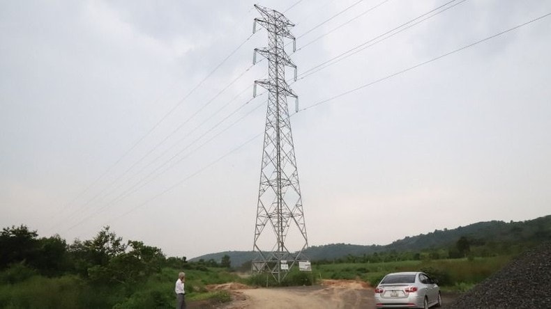 Di dời trụ điện cao thế 220 kV phục vụ thi công đường Hồ Chí Minh đoạn tránh phía đông thành phố Buôn Ma Thuột ảnh 1