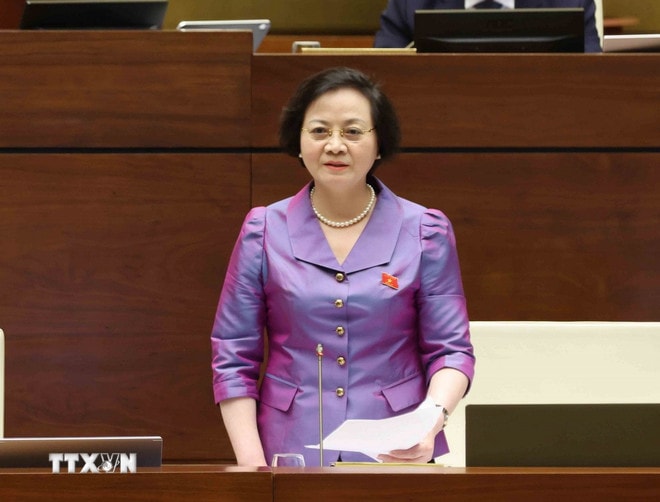 Bộ trưởng Bộ Nội vụ Phạm Thị Thanh Trà phát biểu giải trình, làm rõ một số vấn đề đại biểu Quốc hội nêu. (Ảnh: Phương Hoa/TTXVN) ttxvn-bo-truong-pham-thi-thanh-tra.jpg