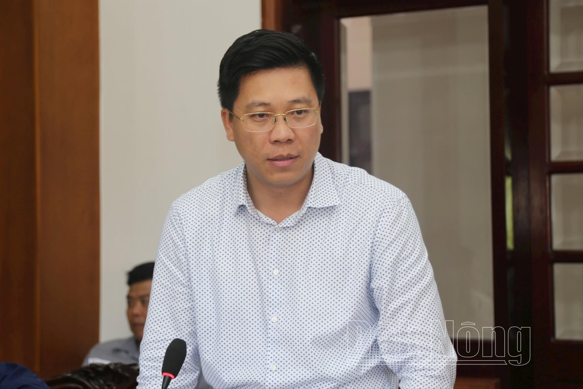 Ông Lê Bảo Anh, Tổng Giám đốc Công ty Xây dựng số 1- CTCP, nhà thầu Dự án Nâng cấp Bệnh viện Đa khoa tỉnh Đắk Nông cam kết đẩy nhanh tiến độ thực hiện dự án