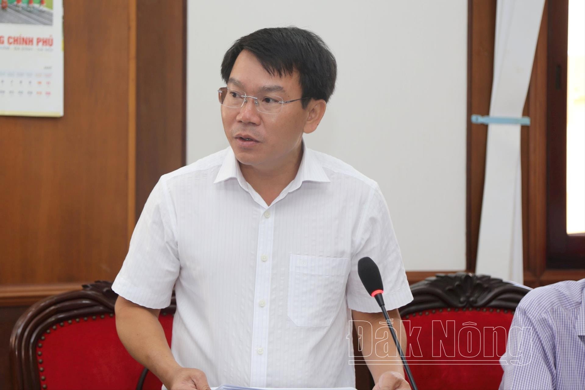 Giám đốc Sở Nông nghiệp và Môi trường Đắk Nông Trần Văn Diêu nêu một số vấn đề liên quan đến đất đắp Dự án Quảng trường trung tâm Tp. Gia Nghĩa