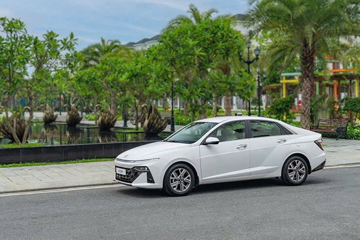 Hyundai Accent “thống trị” phân khúc sedan cỡ B, giá chỉ từ 439 triệu đồng. Ảnh: S.T 8f74ab38f8454d1b1454.jpg