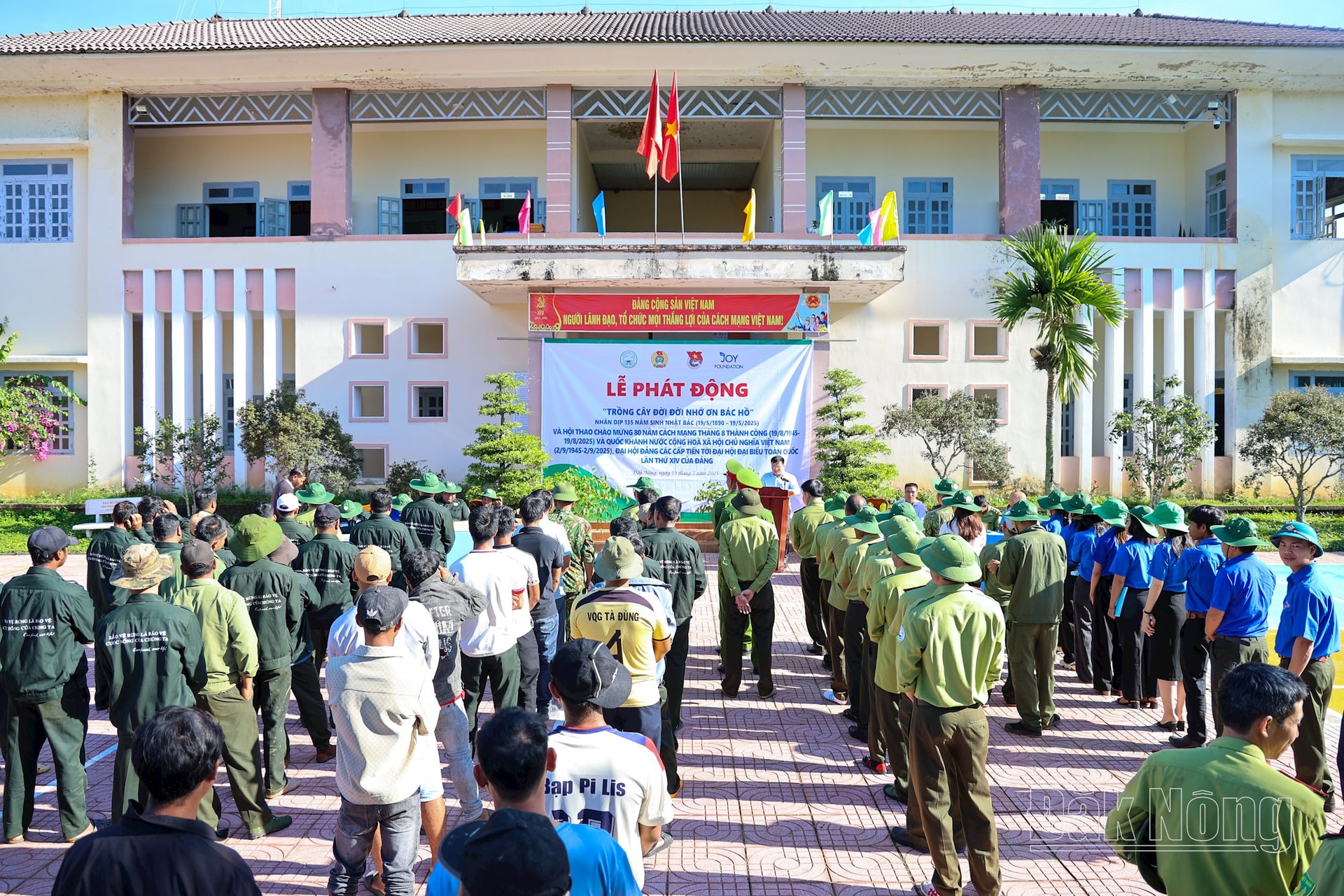 anh 1