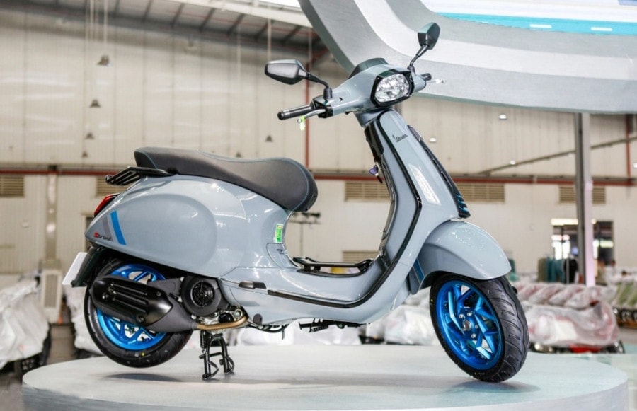 Vespa Sprint phiên bản mới ra mắt tại nhà máy Piaggio Việt Nam. Ảnh: S.T 1.jpg