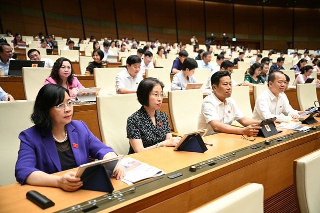 Sửa đổi Bộ luật hình sự: Đề xuất nâng mức hình phạt tù, hình phạt tiền đối với một số tội danh- Ảnh 5. Sửa đổi Bộ luật hình sự: Đề xuất nâng mức hình phạt tù, hình phạt tiền đối với một số tội danh- Ảnh 5.