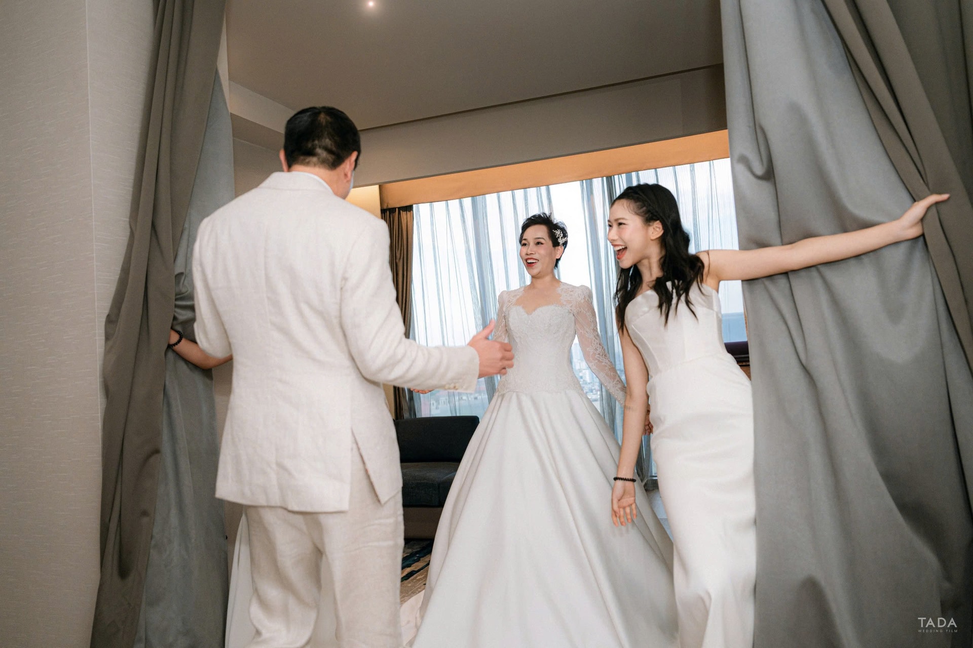 Đến sáng 17/5, đôi vợ chồng U60 vẫn chưa biết hôm nay là đám cưới lần hai của mình.