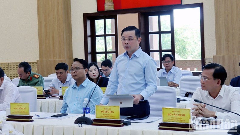 Đồng chí Nguyễn Hòa Bình làm việc với Ban thường vụ 3 tỉnh Lâm Đồng, Bình Thuận và Đắk Nông ảnh 7