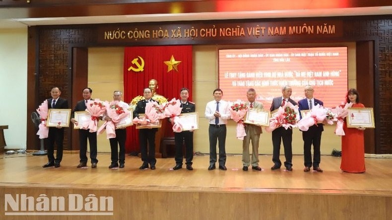 Đắk Lắk truy tặng danh hiệu vinh dự Nhà nước “Bà mẹ Việt Nam anh hùng” và trao tặng các hình thức khen thưởng của Chủ tịch nước ảnh 2