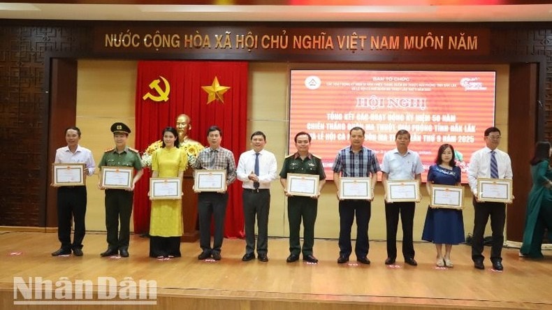 Đắk Lắk truy tặng danh hiệu vinh dự Nhà nước “Bà mẹ Việt Nam anh hùng” và trao tặng các hình thức khen thưởng của Chủ tịch nước ảnh 5