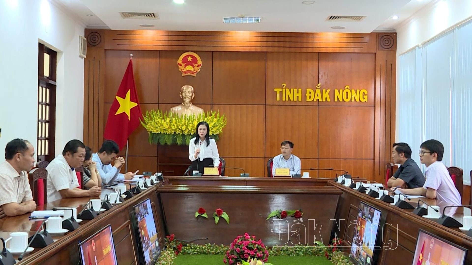 tin-hoi-nghi-truc-tuyen-thu-tuong-chinh-phu-ve-giai-ngan-von-dau-tu-cong.00_02_56_04.still001(1).jpg