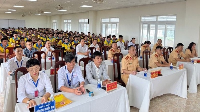 Công an tỉnh Đắk Lắk tổ chức Kỳ sát hạch lái xe đầu tiên sau khi tiếp nhận nhiệm vụ mới ảnh 2