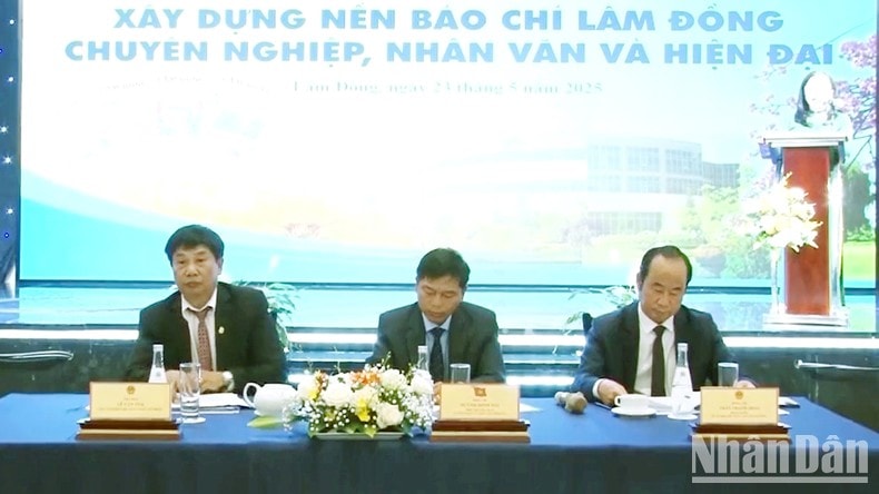 Chia sẻ kinh nghiệm xây dựng nền báo chí Lâm Đồng phát triển toàn diện và bền vững ảnh 3