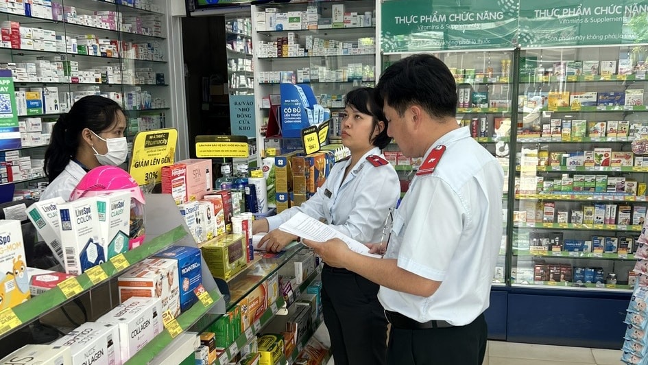 Thanh tra Sở Y tế Lâm Đồng kiểm tra tình hình kinh doanh dược phẩm, mỹ phẩm trên địa bàn