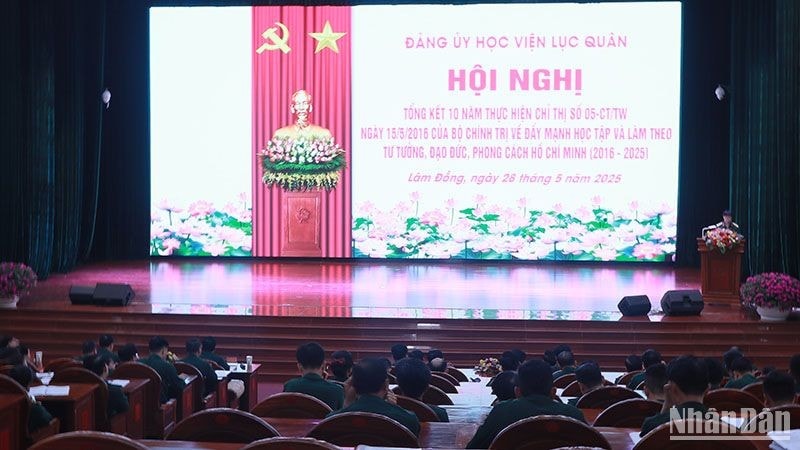 Đảng ủy Học viện Lục quân tổ chức tổng kết 10 năm triển khai thực hiện Chỉ thị số 05.