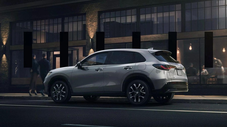 Honda HR-V mới được tinh chỉnh phần ngoại thất nhằm tăng tính nhận diện và thẩm mỹ. Ảnh: ST h-1-1748367858-432-width1600height900.jpg