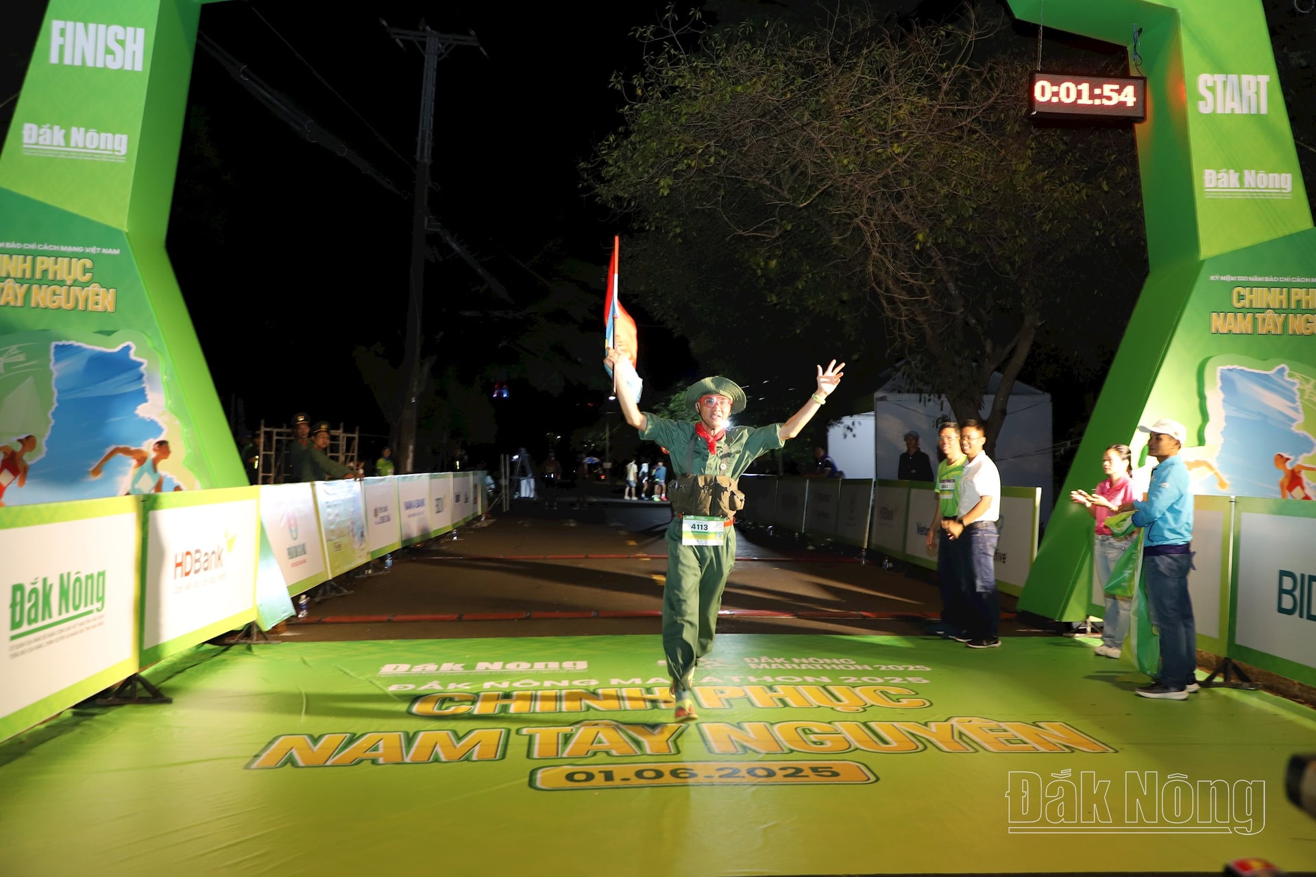 Một runner trong trang phục đặc biệt