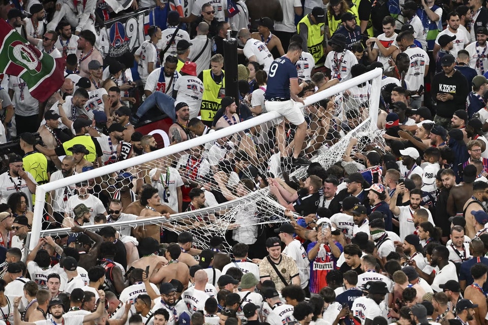Niềm vui và phấn khích của cổ động viên PSG. (Nguồn: Getty Images)