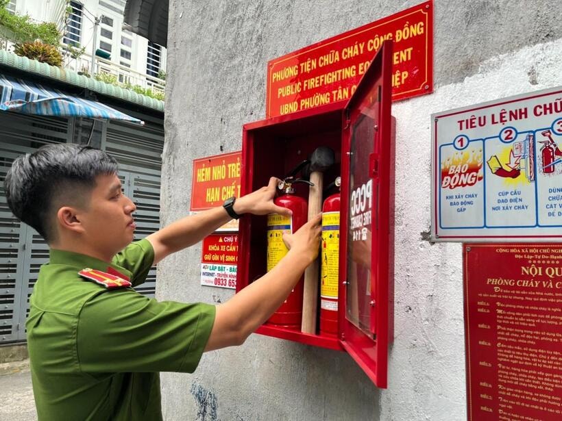 8 nội dung công khai trong công tác phòng cháy, chữa cháy, cứu nạn, cứu hộ- Ảnh 1. 8 nội dung công khai trong công tác phòng cháy, chữa cháy, cứu nạn, cứu hộ- Ảnh 1.