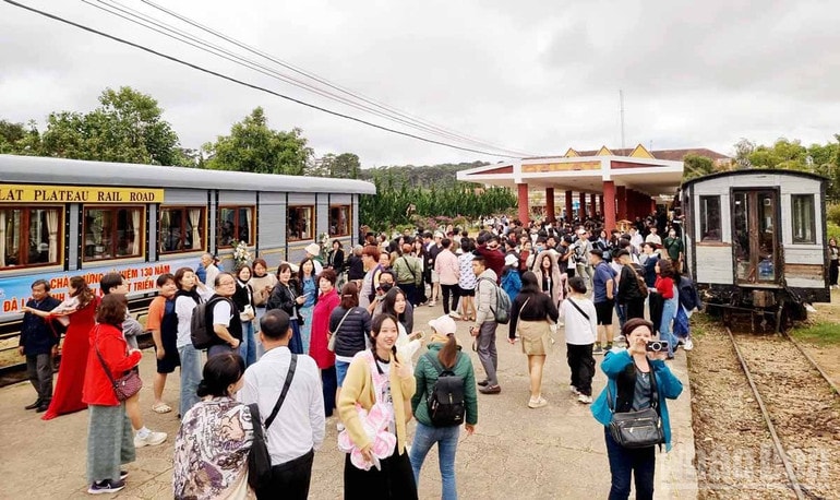 ndo_br_5-ga-da-lat.jpg
