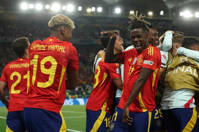 Niềm vui của cầu thủ Tây Ban Nha sau khi đánh bại Pháp ở Nations League. (Nguồn: Getty Images)