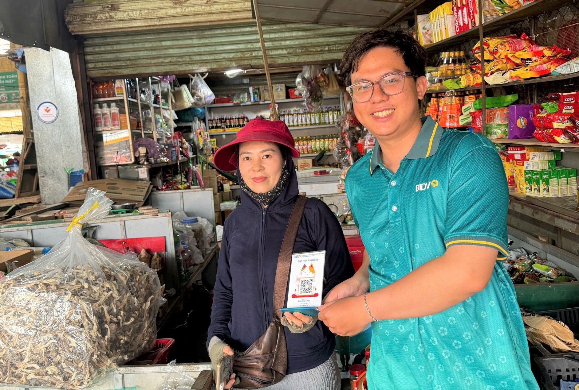 Các ứng dụng thanh toán không dùng tiền mặt đã trở thành thói quen của người tiêu dùng