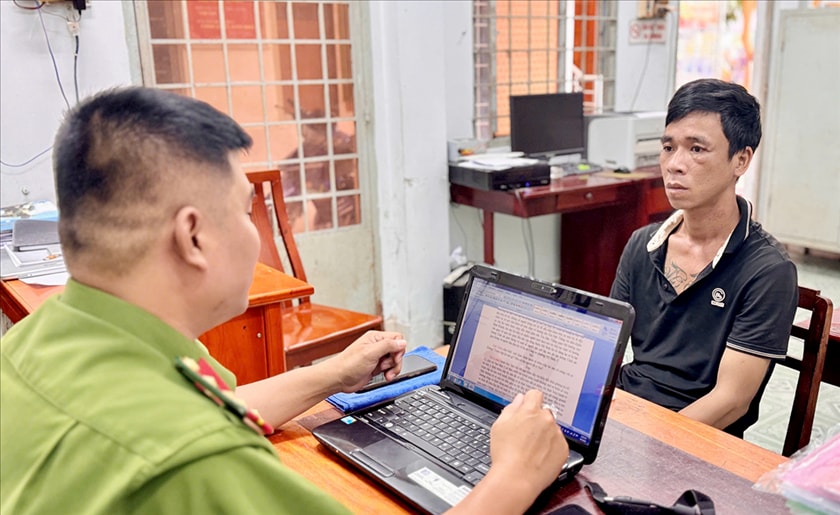 Đối tượng Trần Văn Lâm tại Công an phường Bình Khánh