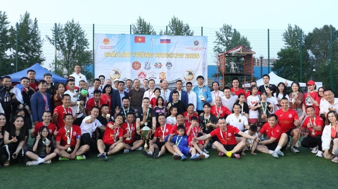 FC Anh Em Moskva xuất sắc giành chức vô địch Giải bóng đá Lão tướng Moskva 2025. (Ảnh: Quang Vinh/TXTVN) anh-em-moskva.jpg