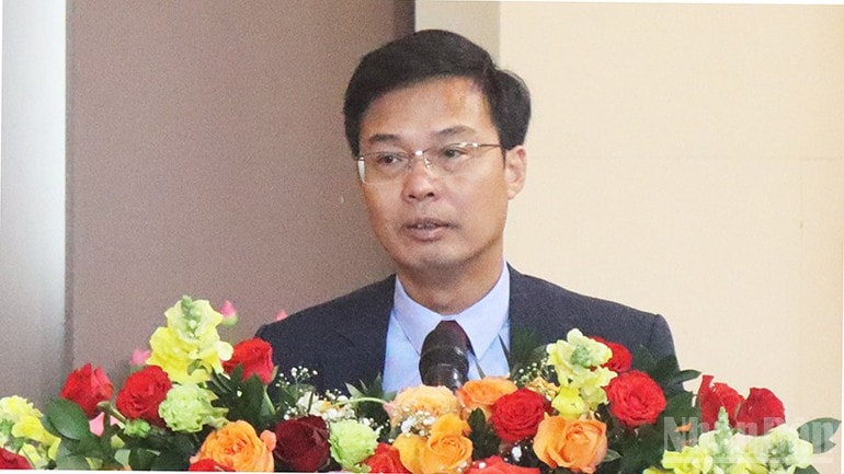 Phó Chủ tịch Ủy ban nhân dân tỉnh Lâm Đồng Đinh Văn Tuấn phát biểu tại buổi lễ. ndo_br_12345.jpg