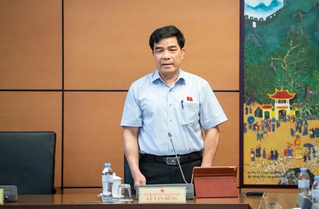 Đề nghị hướng dẫn cụ thể khi sắp xếp, sáp nhập các địa phương có đặc thù riêng biệt; gỡ vướng trong việc bổ nhiệm nhân sự quản lý y tế, giáo dục- Ảnh 4. Đề nghị hướng dẫn cụ thể khi sắp xếp, sáp nhập các địa phương có đặc thù riêng biệt; gỡ vướng trong việc bổ nhiệm nhân sự quản lý y tế, giáo dục- Ảnh 4.