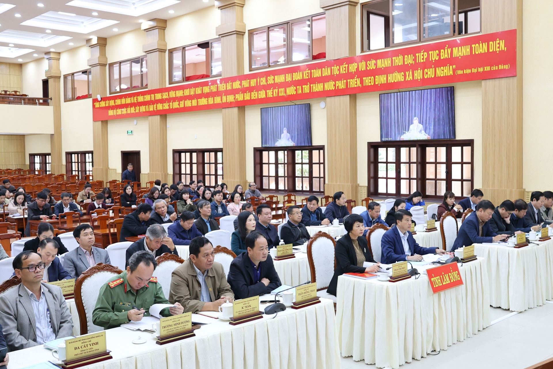 Các đại biee63u dự hội nghị tại điểm cầu Tỉnh ủy Lâm Đồng