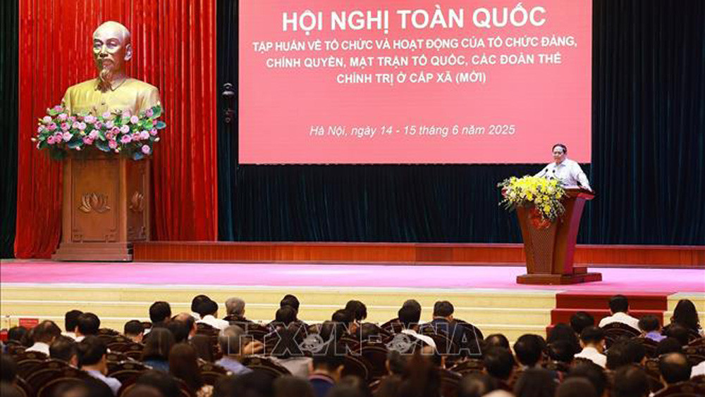 Thủ tướng Phạm Minh Chính phát biểu bế mạc Hội nghị toàn quốc tập huấn về tổ chức và hoạt động của tổ chức Đảng, chính quyền, MTTQ Việt Nam, các đoàn thể chính trị ở cấp xã (mới)