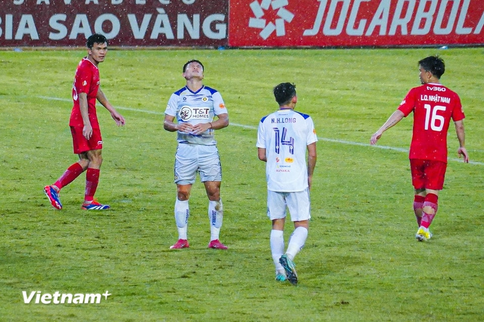 Nhận thất bại 1-2 trước 