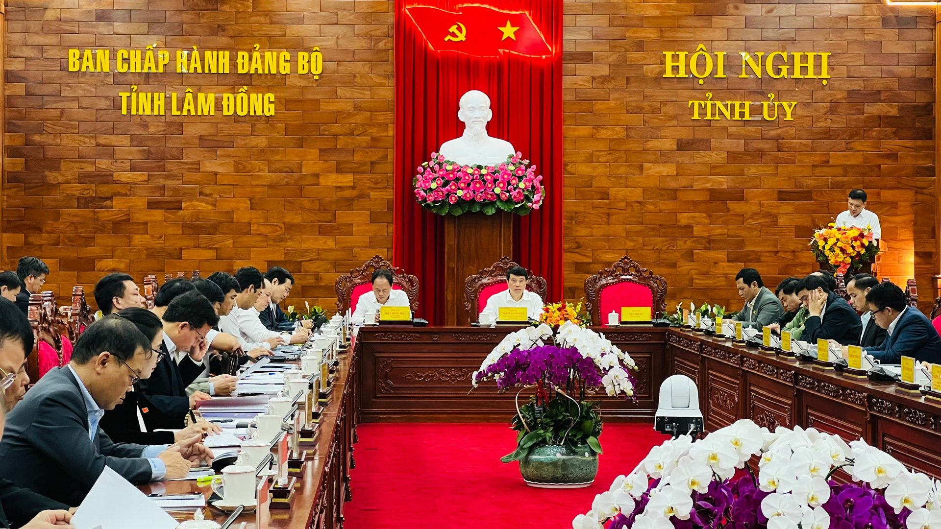 Quang cảnh Hội nghị Ban Chấp hành Đảng bộ tỉnh Lâm Đồng