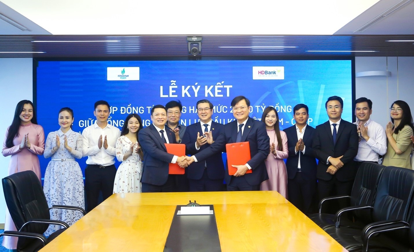 HDBank ký kết hạn mức tín dụng 2000 tỷ đồng với PV Power thúc đẩy chuyển đổi năng lượng bền vững