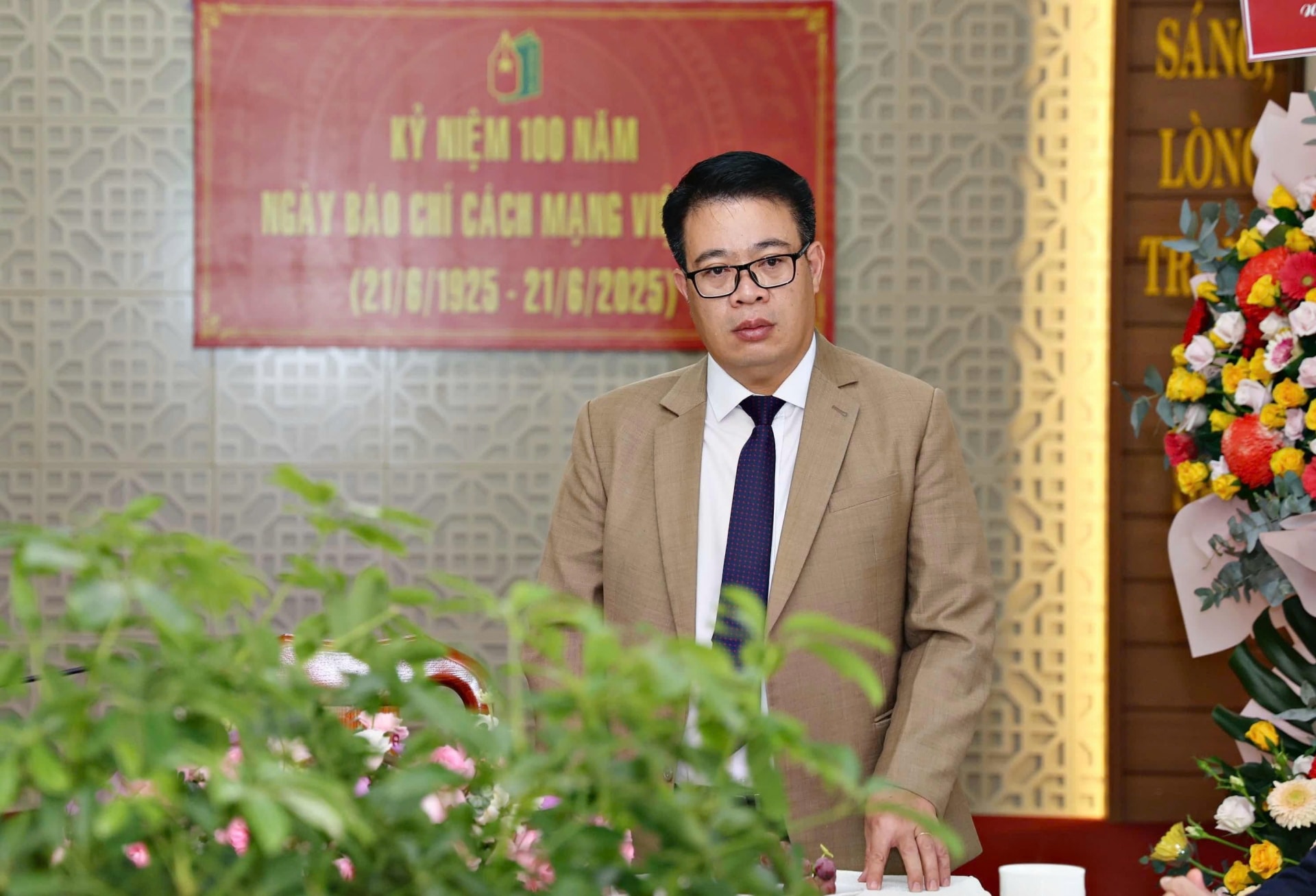 Phó Chủ tịch UBND tỉnh Nguyễn Ngọc Phúc mong muốn Báo Lâm Đồng vượt qua khó khăn để tiếp tục hoàn thành nhiệm vụ trong thời gian tới