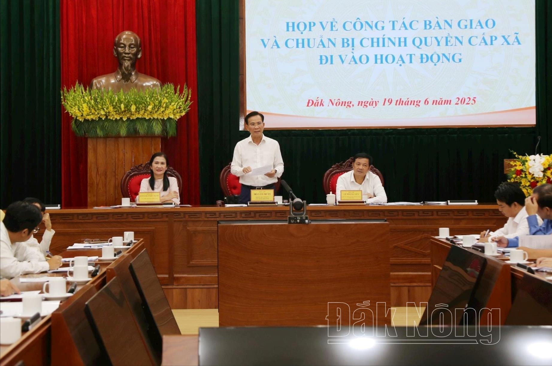 hoi-nghi-2-(1).jpg
