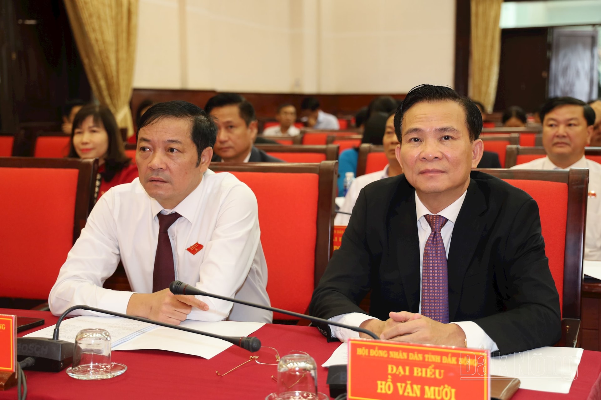 Các đồng chí lãnh đạo UBND tỉnh tham dự