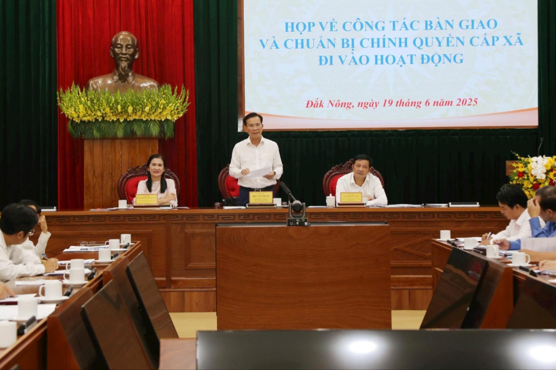 Đắk Nông họp chuẩn bị chính quyền cấp xã đi vào hoạt động