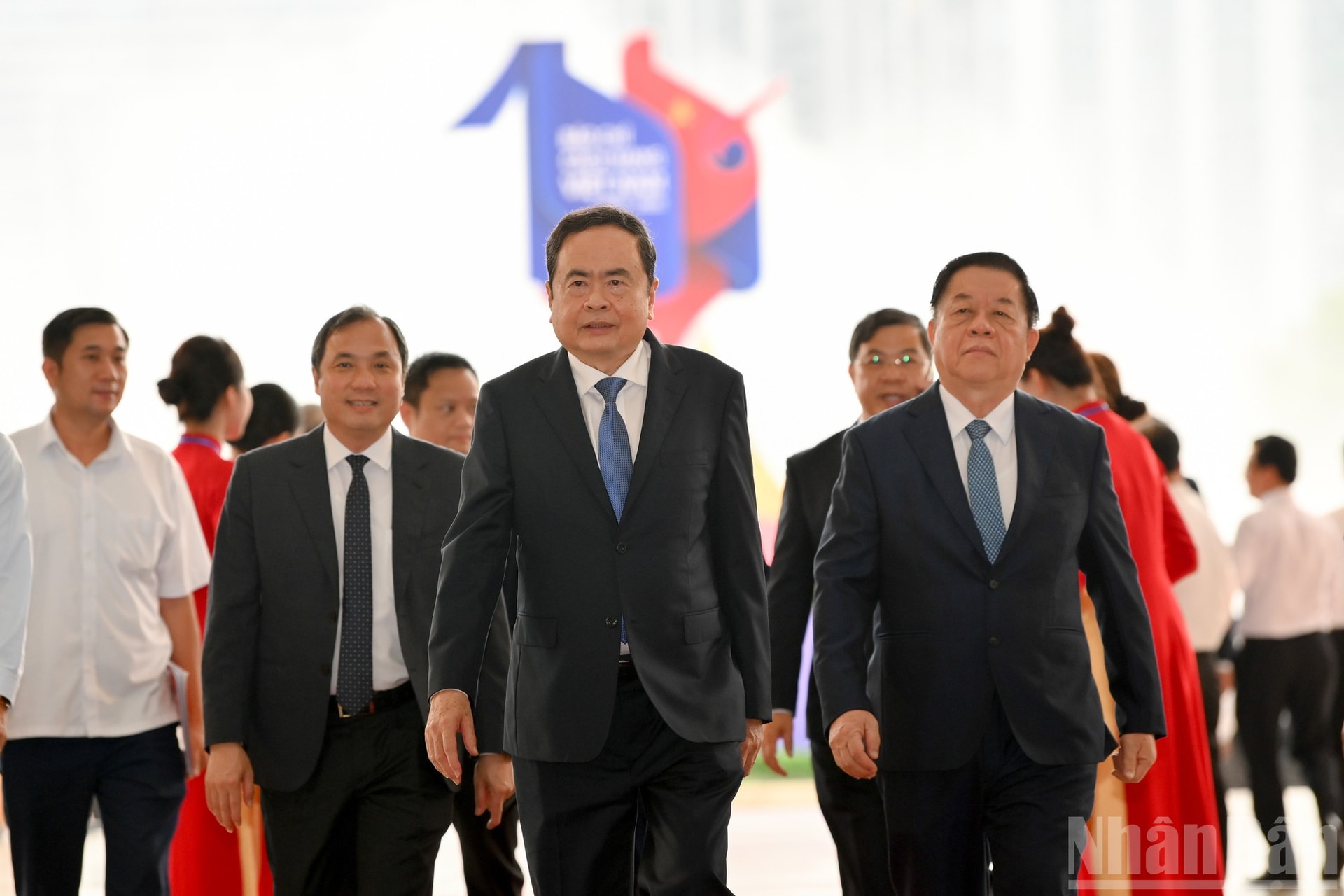 Chủ tịch Quốc hội Trần Thanh Mẫn, Trưởng Ban Tuyên giáo và Dân vận Trung ương Nguyễn Trọng Nghĩa dự Hội báo toàn quốc. ndo_br_hoi-bao-9183.jpg