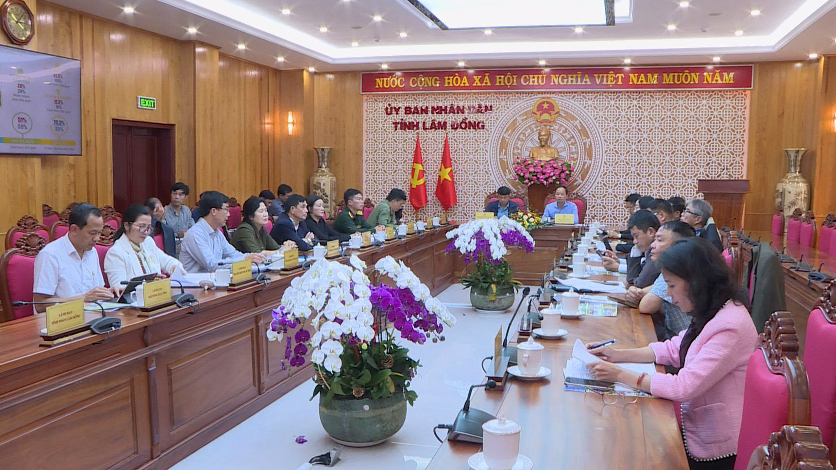 Quảng cảnh buổi họp