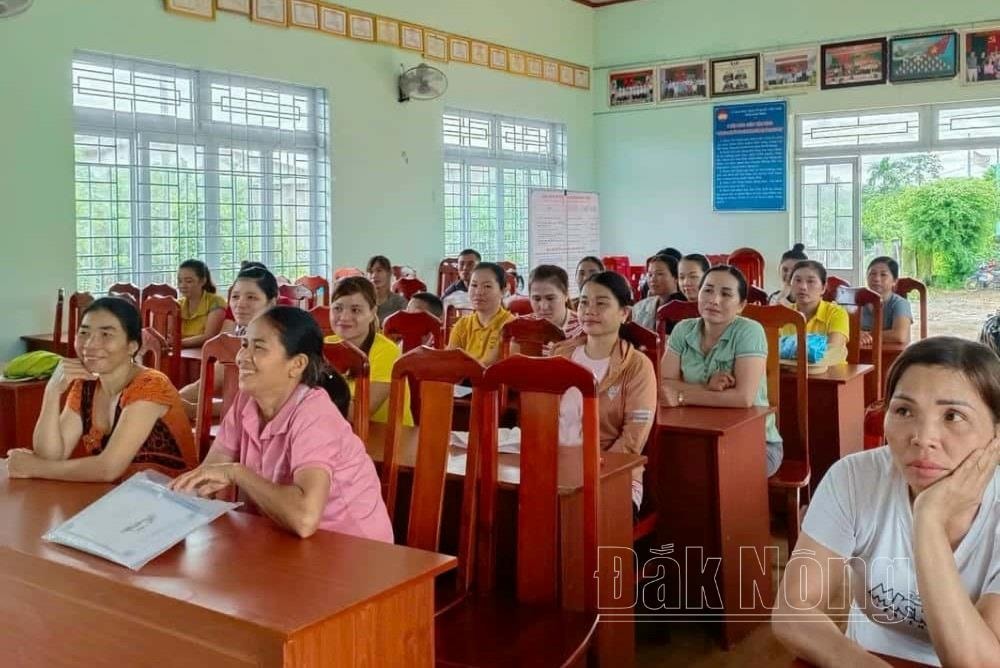 Các lớp đào tạo nghề huyện Krông Nô thu hút đông đảo người lao động tham gia
