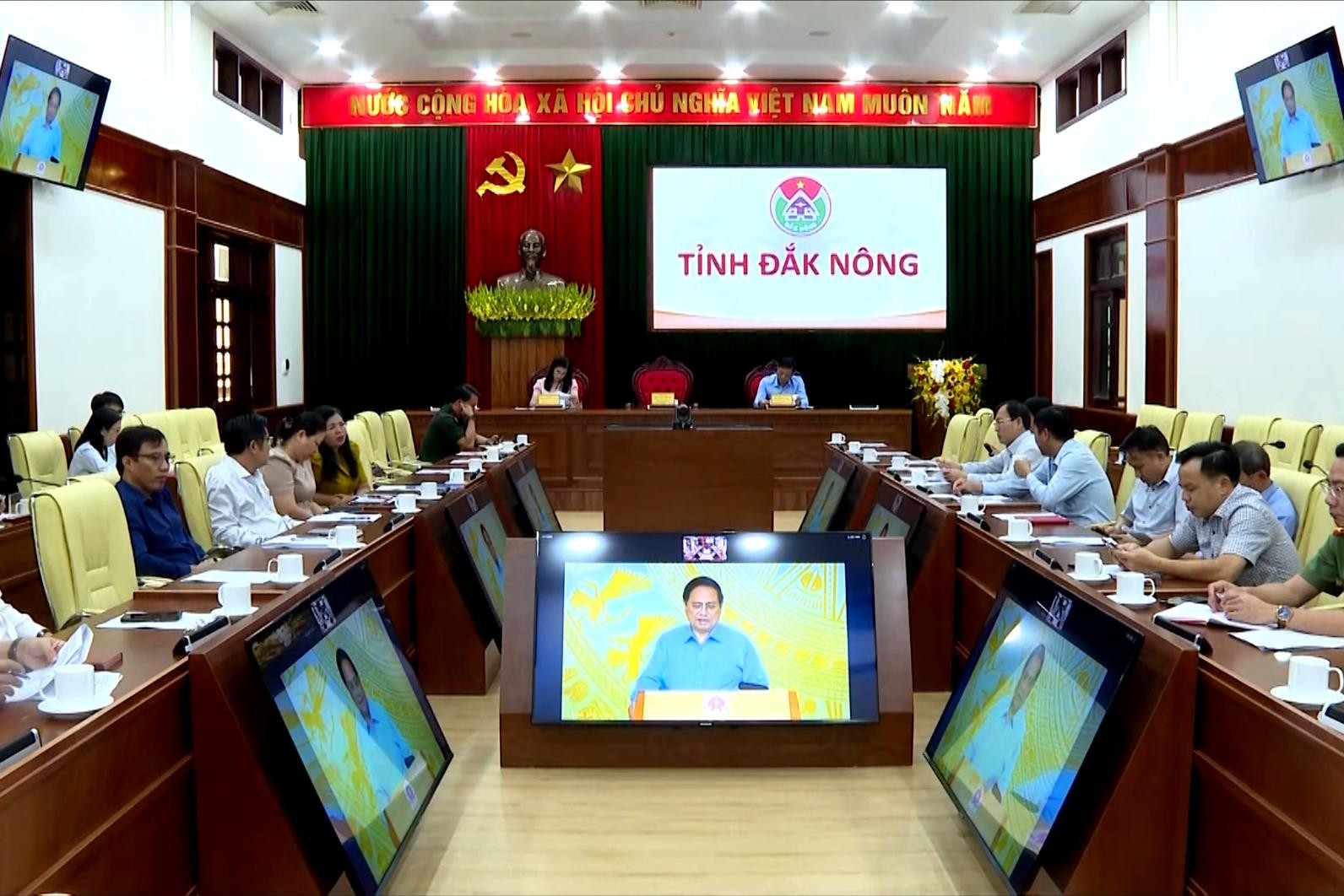 Thần tốc hơn nữa trong triển khai xóa nhà tạm, nhà dột nát
