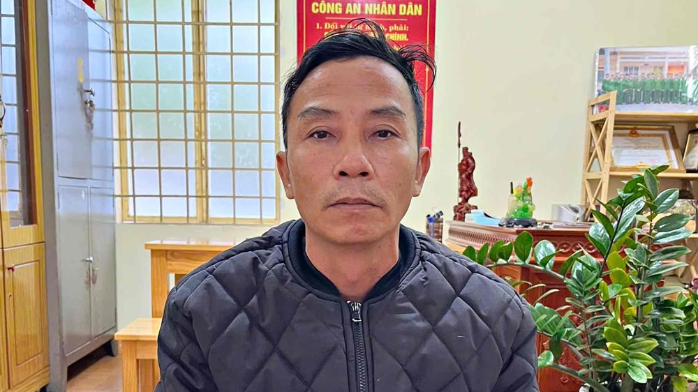 Đối tượng Lỗ Văn Vinh đầu thú tại cơ quan Công an
