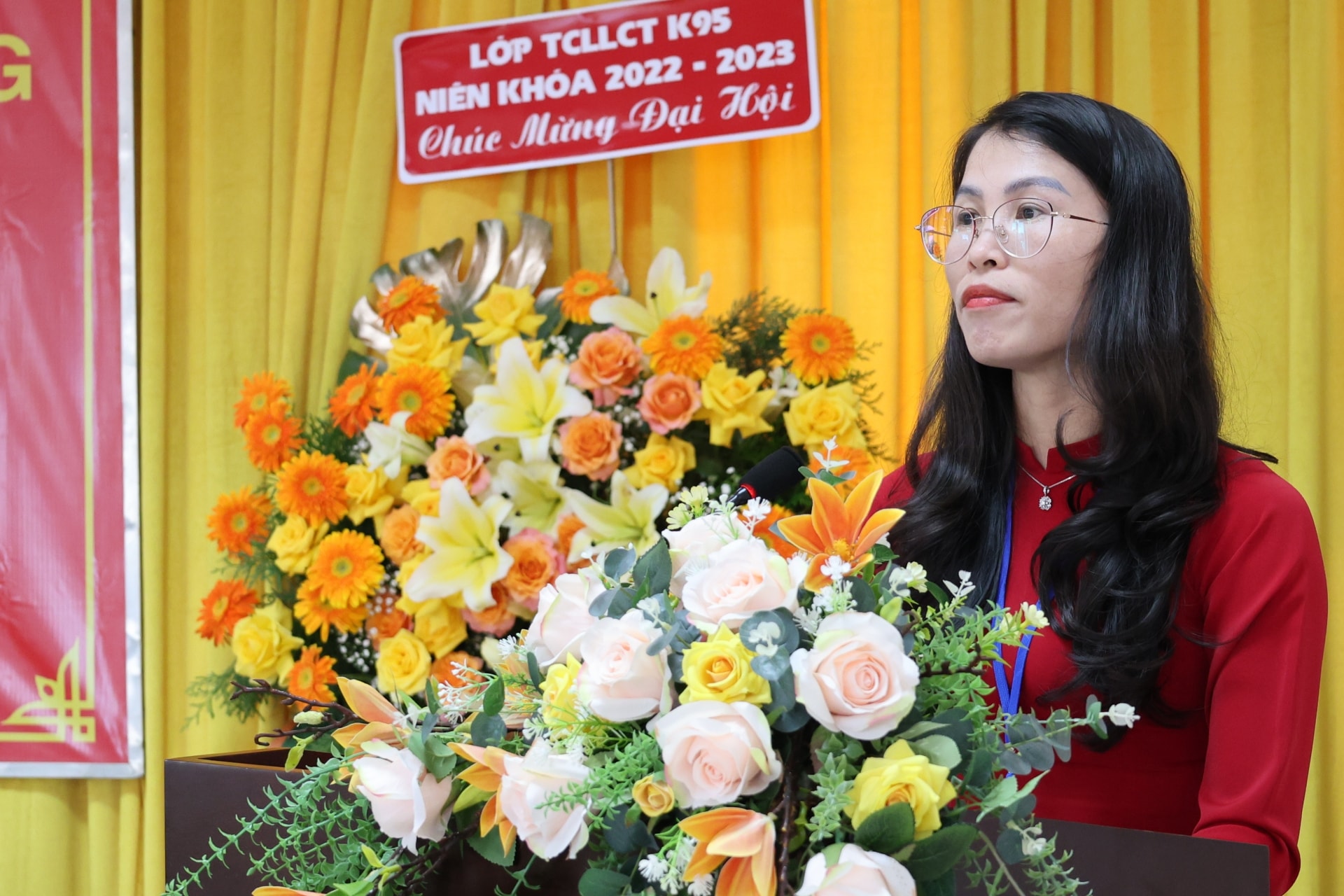 Đại biểu tham luận tại đại hội