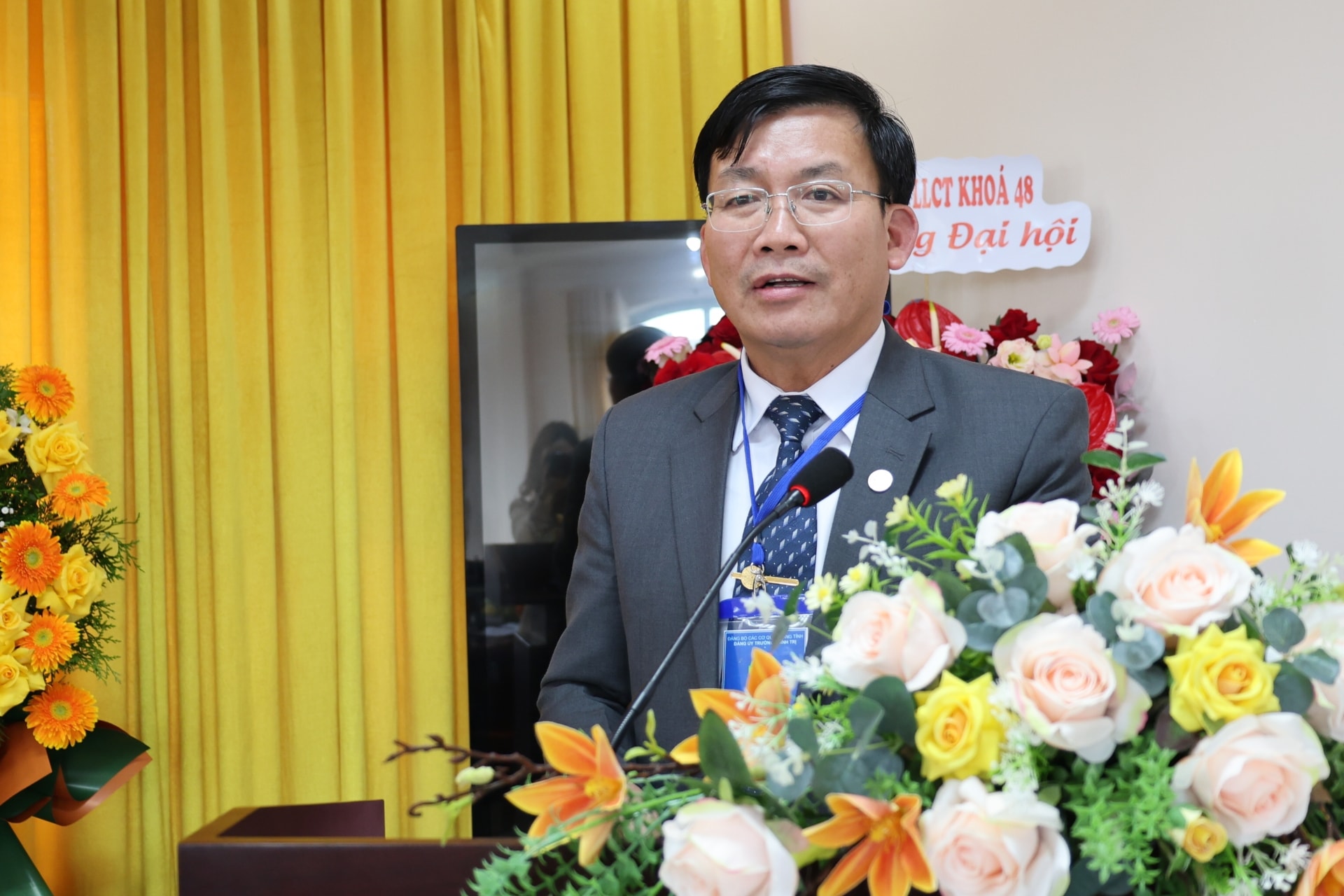 Đồng chí Hoàng Thanh Hải - Phó Bí thư chuyên trách Đảng ủy các cơ quan Đảng tỉnh phát biểu chỉ đạo tại đại hội