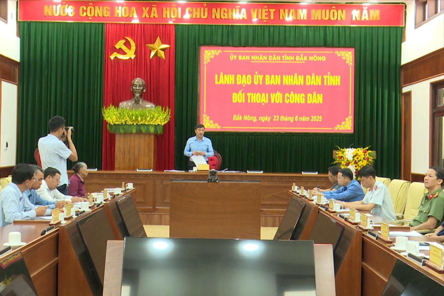 Đắk Nông đối thoại với công dân