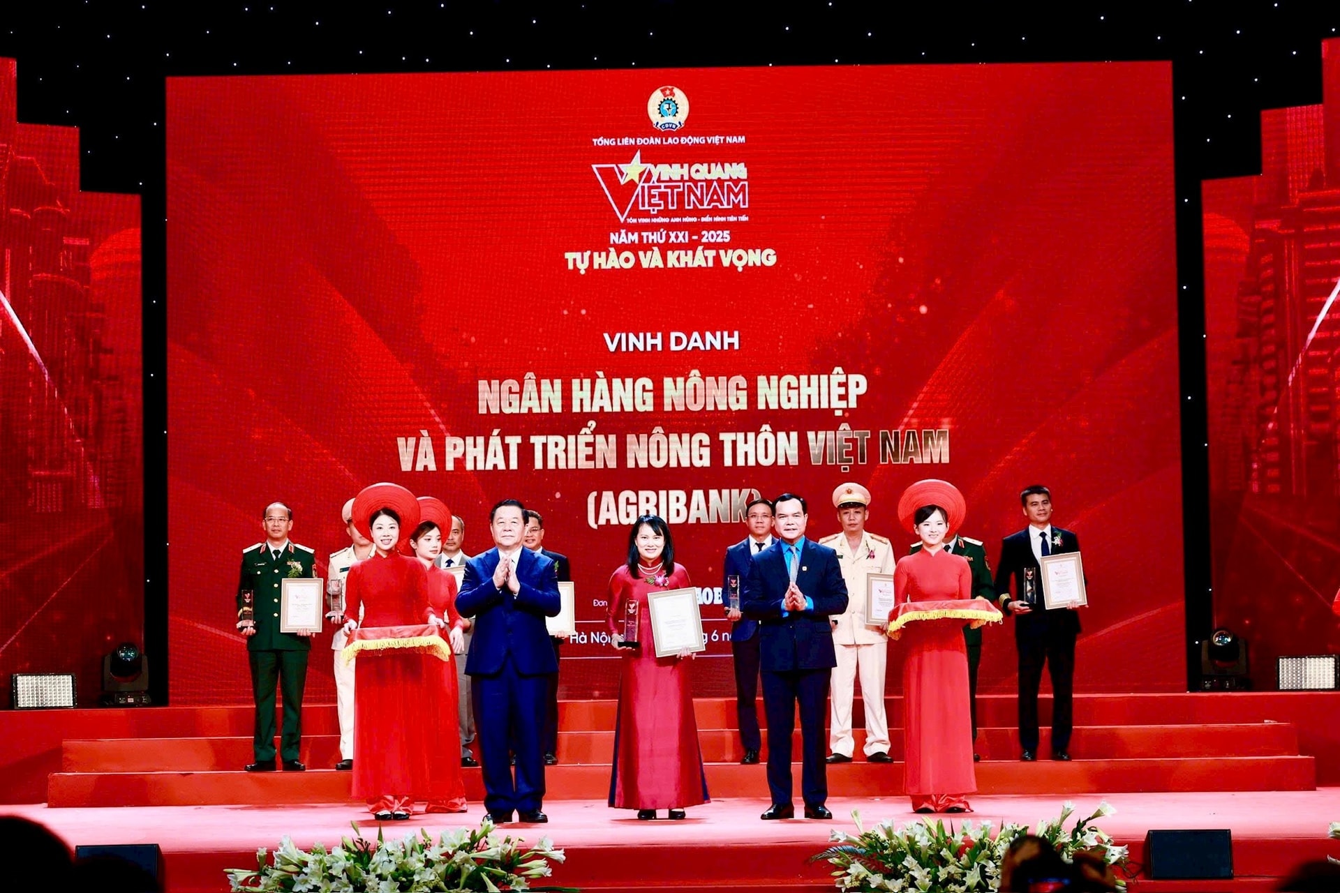 Agribank Vị thế trụ cột trong sự nghiệp phát triển “tam nông”