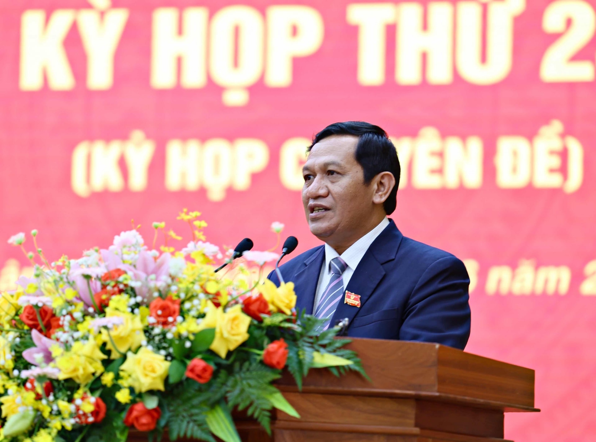 Phó Chủ tịch HĐND tỉnh K’Mák điều hành Kỳ họp