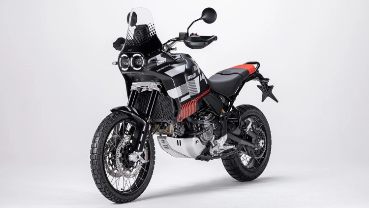 Sẵn sàng bứt phá với động cơ 937cc Testastretta – 110 mã lực mạnh mẽ. Ảnh: S.T ducati-2.jpg