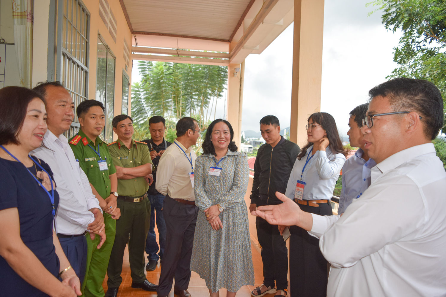 Đồng chí Nguyễn Ngọc Phúc - Phó Chủ tịch UBND tỉnh, kiểm tra công tác chuẩn bị kỳ thi tốt nghiệp THPT tại Trường Trường THPT Thăng Long (Lâm Hà)